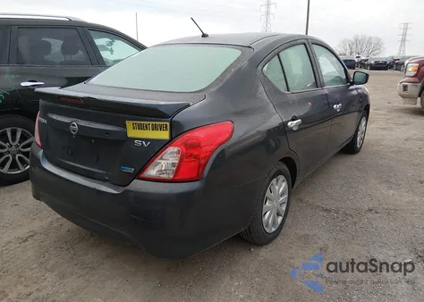 2015 Nissan Versa 1.6 S/1.6 S+/1.6 Sl/1.6 Sv z USA, uszkodzony, nr VIN 3N1CN7AP0FL855315
